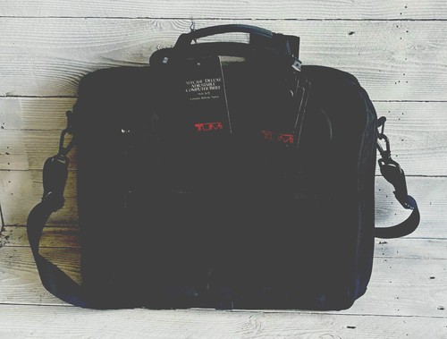 Nwt vintage tumi safecase - nwt,